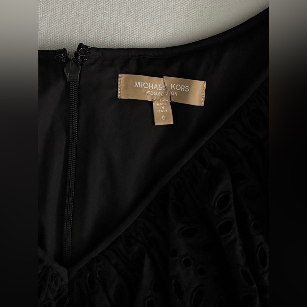 $2K Michael Kors Collection COTTON POPLIN PUFF-SLEEVE EYELET DRESS IN BLACK 6 - Picture 5 of 12
